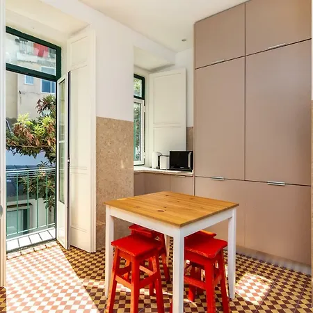 Whome | Mouraria Deluxe Apartamento