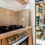 Whome | Mouraria Deluxe Apartamento *